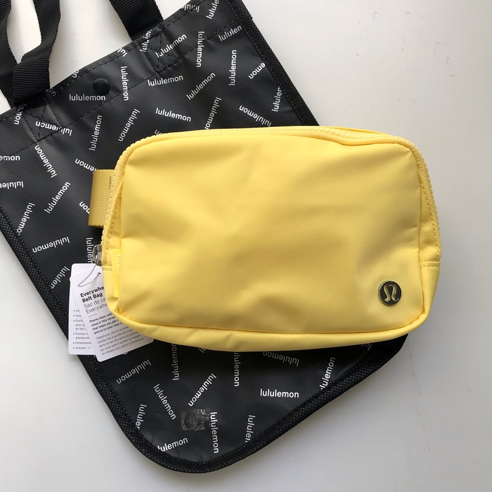 ☀️ lululemon Everywhere Belt Bag - Sunray Yellow